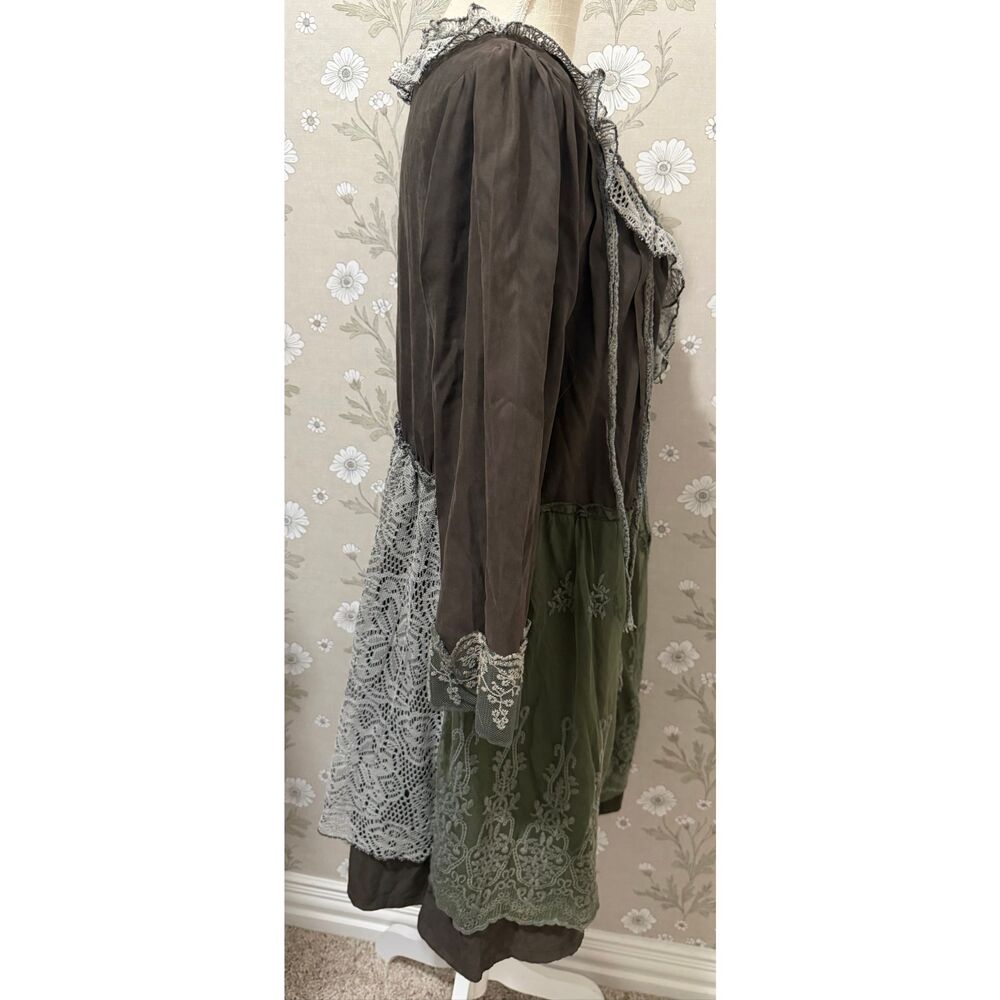 Pretty Angel Dress Size Medium - Picture 4 of 8